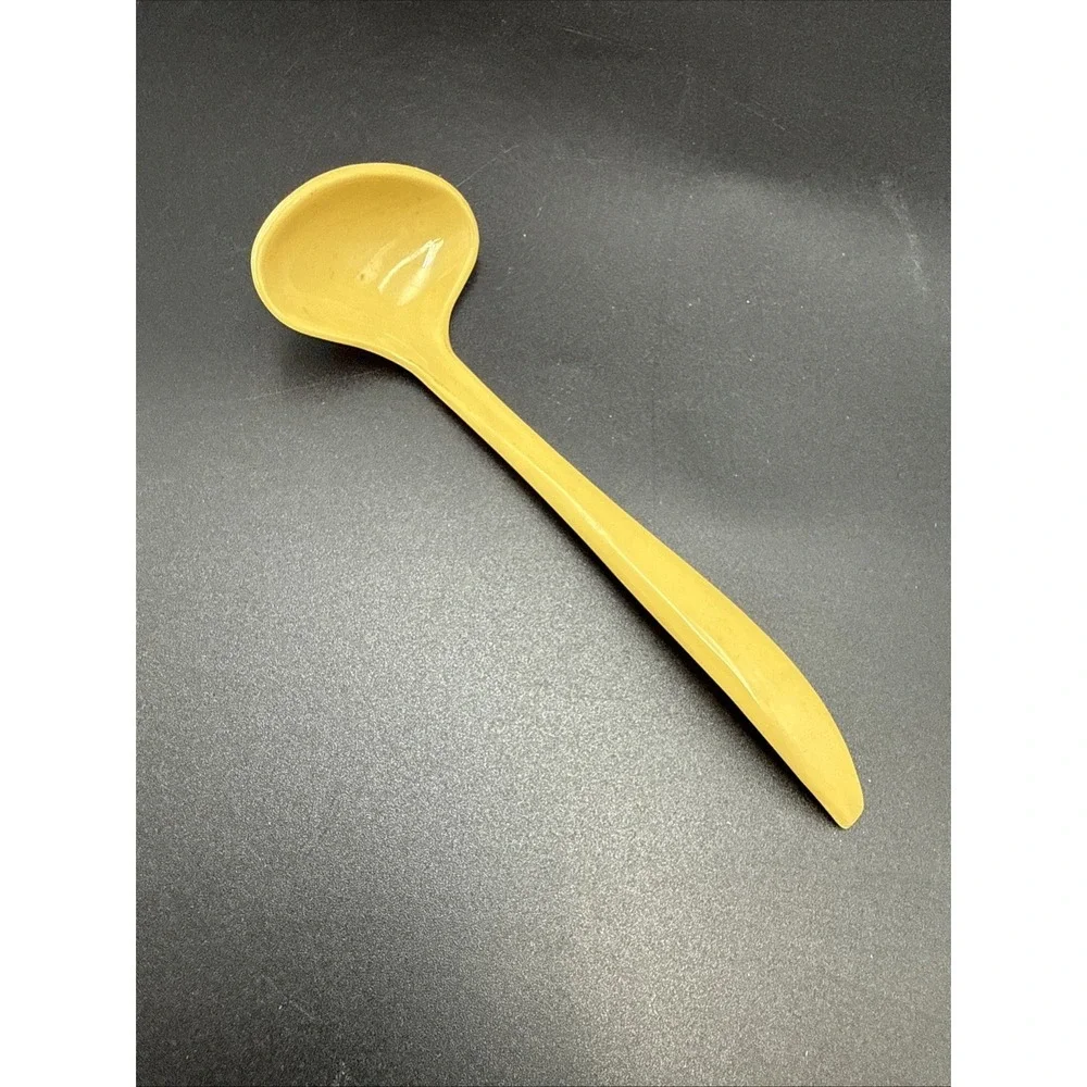 Vintage Tupperware 12